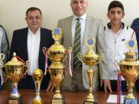 Yakutiyespor "Gençliğin Spor Okulu"