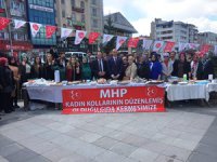 MHP Kadın Kolları’ndan kermes