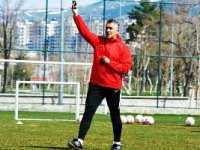 Mehmet Altıparmak: "Erzurumspor'da devam etmek isterim"