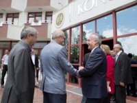 Rektör Çomaklı, Atatürk Üniversitesi Mensuplarıyla Bayramlaştı