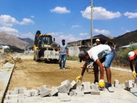 YONCALIK MAHALLESİ’NDE KİLİT PARKE TAŞI YOL ÇALIŞMASI