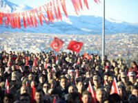 Aziziye Destanının 142. yılında Atatürk Üniversitesi ecdadına yürüdü