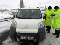 Jandarma trafik ekipleri emniyet kemeri denetimi yaptı