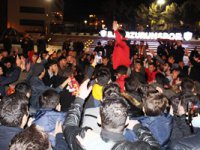 Erzurum’da Galatasaraylı taraftarlar, Kadıköy galibiyetini coşkuyla kutladı