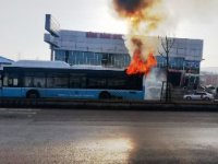 Erzurum’da yolcu otobüsü alev alev yandı