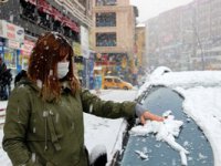 Erzurum'a Nisan'da kar yağdı