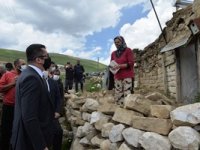 Erzurum Valisi Memiş depremden etkilenen mezralarda incelemelerde bulundu