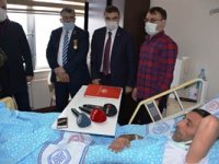 Kazakistan’da hastalanan tır şoförlüğü yapan şehit babası ambulans uçakla Erzurum’a getirildi