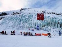 Sporseverler Palandöken’de hem yarıştı hem eğlendi