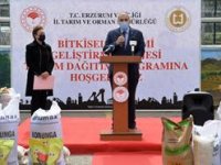 Erzurum’da çiftçilere yem bitkisi tohumu dağıtıldı