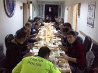 Emniyet Amirliğinde toplu iftar programında pandemi hiçe sayıldı