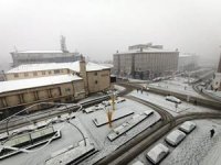 Erzurum’da yoğun kar yağışı etkili oluyor