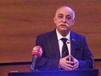 Erzurum Tabip Odası’nın düzenlediği konferansta doktor sorunları ele alındı