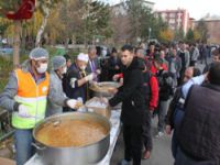 Palandöken Belediyesi Aşure Dağıttı