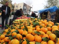 Erzurumlu vatandaşlar halk pazarlarında yoğunluk oluşturuyor