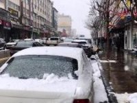 Erzurum’da Mart kar’ı etkili oluyor..Meteoroloji uyarı yaptı..Veliler 'Okullar tatil olacak mı' diye soruyor