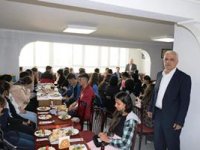 Karaçobanlı öğrencilerin ilk durağı Ankara oldu
