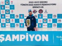Buz Hokeyinde Erzurum Büyükşehir şampiyon