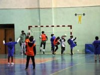 Minikler Futbol Turnuvasının şampiyonu Mehmet Akif İlkokulu