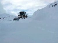 Erzurum-Tekman Yolu trafiğe kapandı