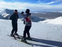 Erzurum’dan renkli kar görüntüleri