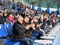 Vali Çiftçi’den Erzurumspor’a tribün desteği