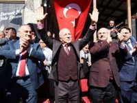Başkan Sekmen Şenkaya, Karayazı ve Karaçoban’a çıkarma yaptı