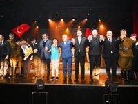 “Cumhuriyete Doğru" Erzurum'da ikinci kez sahne aldı