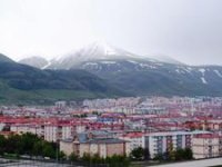 Palandöken'in zirvesi beyaza büründü