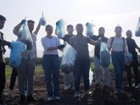 Öğrenciler bir günde kampüste 10 römork çöp topladı