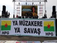 Kazlıçeşme'de Öcalan için imza toplanıyor