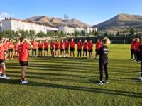 U19 Kadın Milli Takımı Erzurum kampı başladı