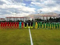 Türk Devletleri futbolcuları Erzurum'un zirvesinde buluştu