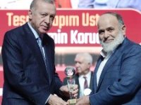 Cumhurbaşkanı Erdoğan Erzurumlu Bünyamin Korucu Usta’ya “Yaşayan İnsan Hazinesi” ödülü verdi