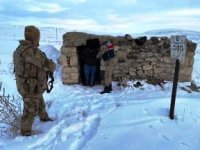 Erzurum'da 51 düzensiz göçmen yakalandı