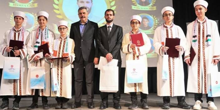 71 öğrencinin hafızlık gururu taçlandırıldı