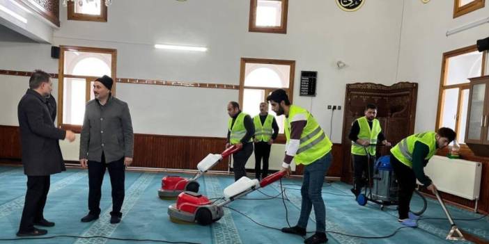 Yakutiye'de camiler Ramazan'a hazırlanıyor