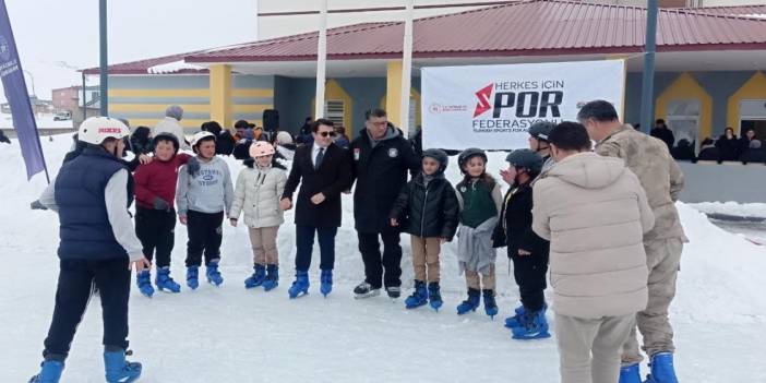 Onları buz pateni hayallerine kavuşturdu