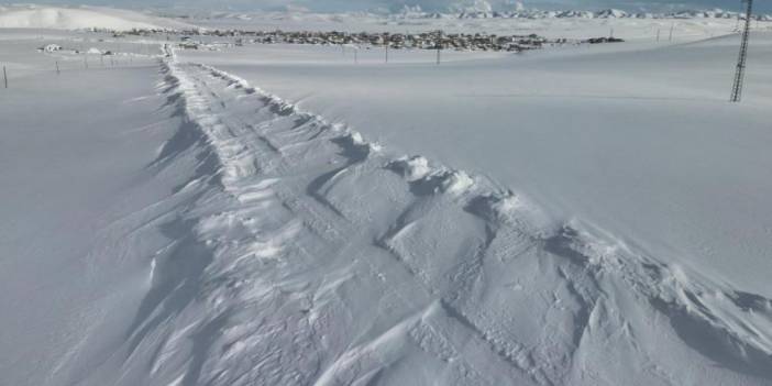 Kapalı yollar açıldı, öğrenciler okullarına ulaştı