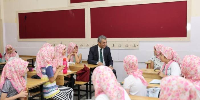 Yaz kurslarında çocukların neşesi geleceğe umut oluyor