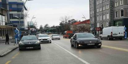 Erzurum’da araç piyasası hareketlendi! Temmuz ayında 4 bin 50 araç el değiştirdi