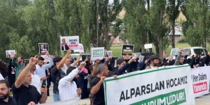 Erzurum’da cezaevi önünde izinsiz gösteri: Kuytul taraftarları toplandı