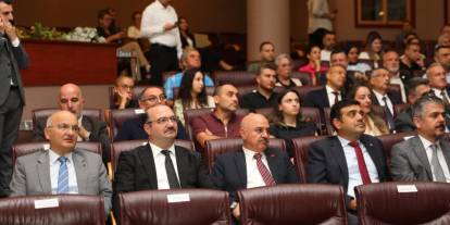 Atatürk Üniversitesi’nde yeni dönem: Öğrenciler iş hayatına eğitim sürecinde hazırlanacak