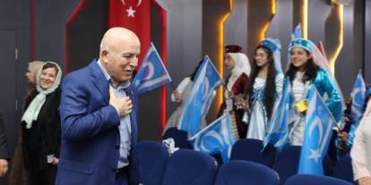 Başkan Sekmen’den Türkmen kardeşler için dikkat çeken mesaj: “Sınırları aşan kadim bir kardeşlik hukukudur”
