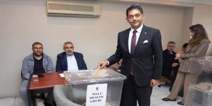 Hakan Oral yeniden başkan seçildi: Erzurum Ticaret Borsası’nda bir ilk