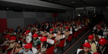 Erzurum’da 5 bin çocuk için sinema perdesi açıldı! 52 bin öğrenciye ulaşıldı