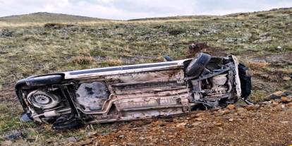 Yağmur kazaya neden oldu: Otomobil takla attı