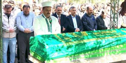 Erzurum'da emekli öğretmen Ruhi Akpınar kalp krizinden hayatını kaybetti