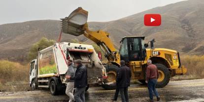 Tekman’da çöp kamyoneti kaza yaptı: Sürücü yaralandı