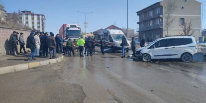 Aşkale de trafik kazası: 2 yaralı